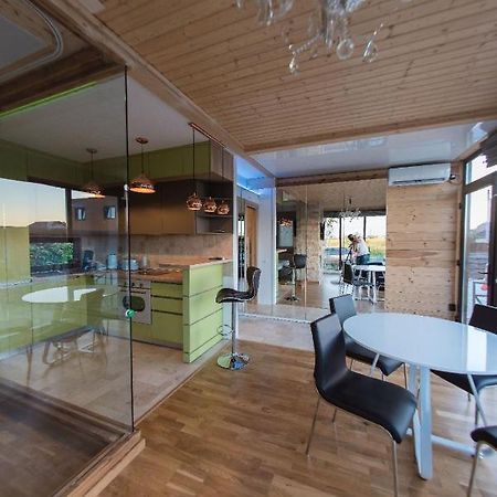 Kopel Haus - Studio - Self Acces Cod Location 발로테슈티 외부 사진