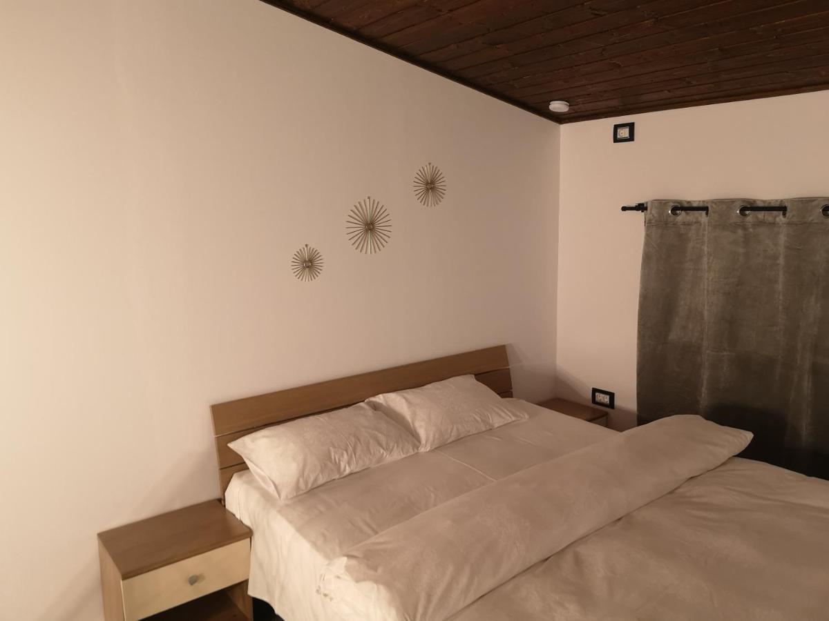 Kopel Haus - Studio - Self Acces Cod Location 발로테슈티 외부 사진